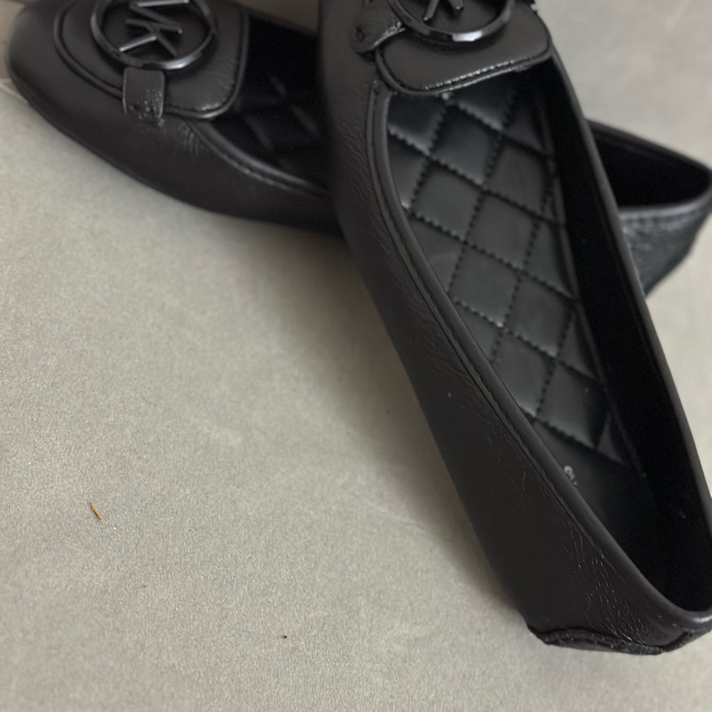 Michael Kors - Picture 3 of 3